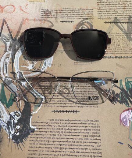 CLIP ON IN YOUR FACE 1732